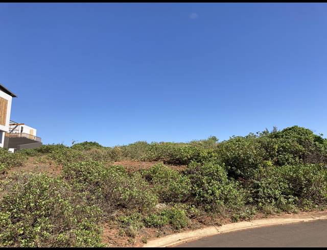 1,072M² VACANT LAND FOR SALE IN SHEFFIELD BEACH